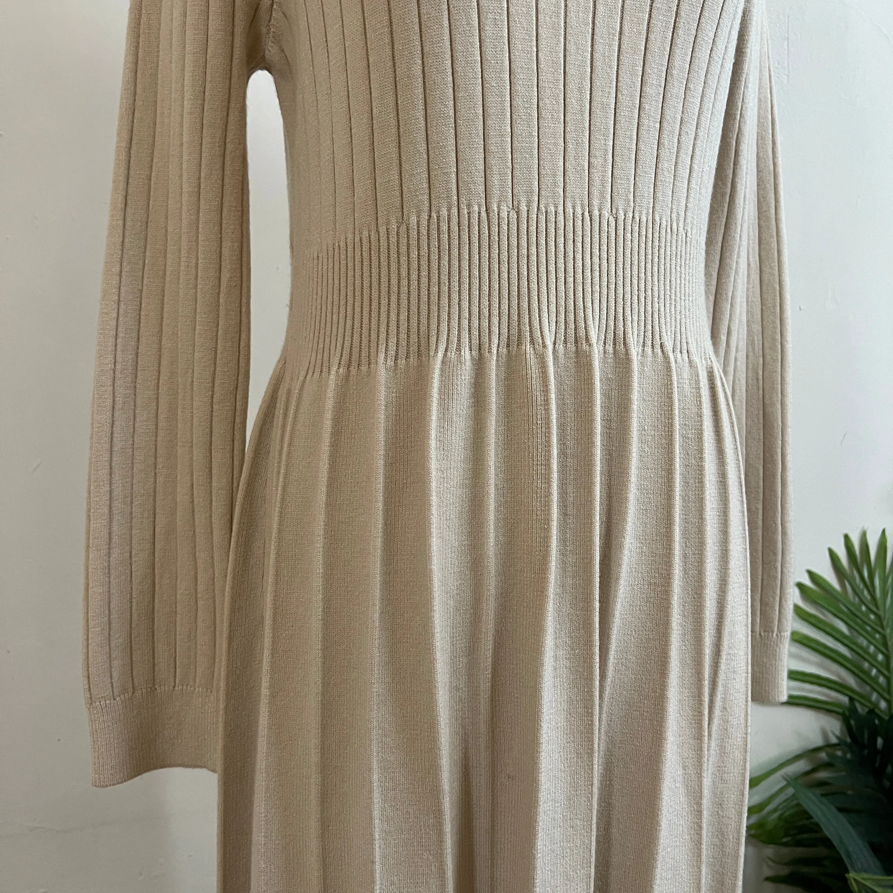 241666 - Knit Dress