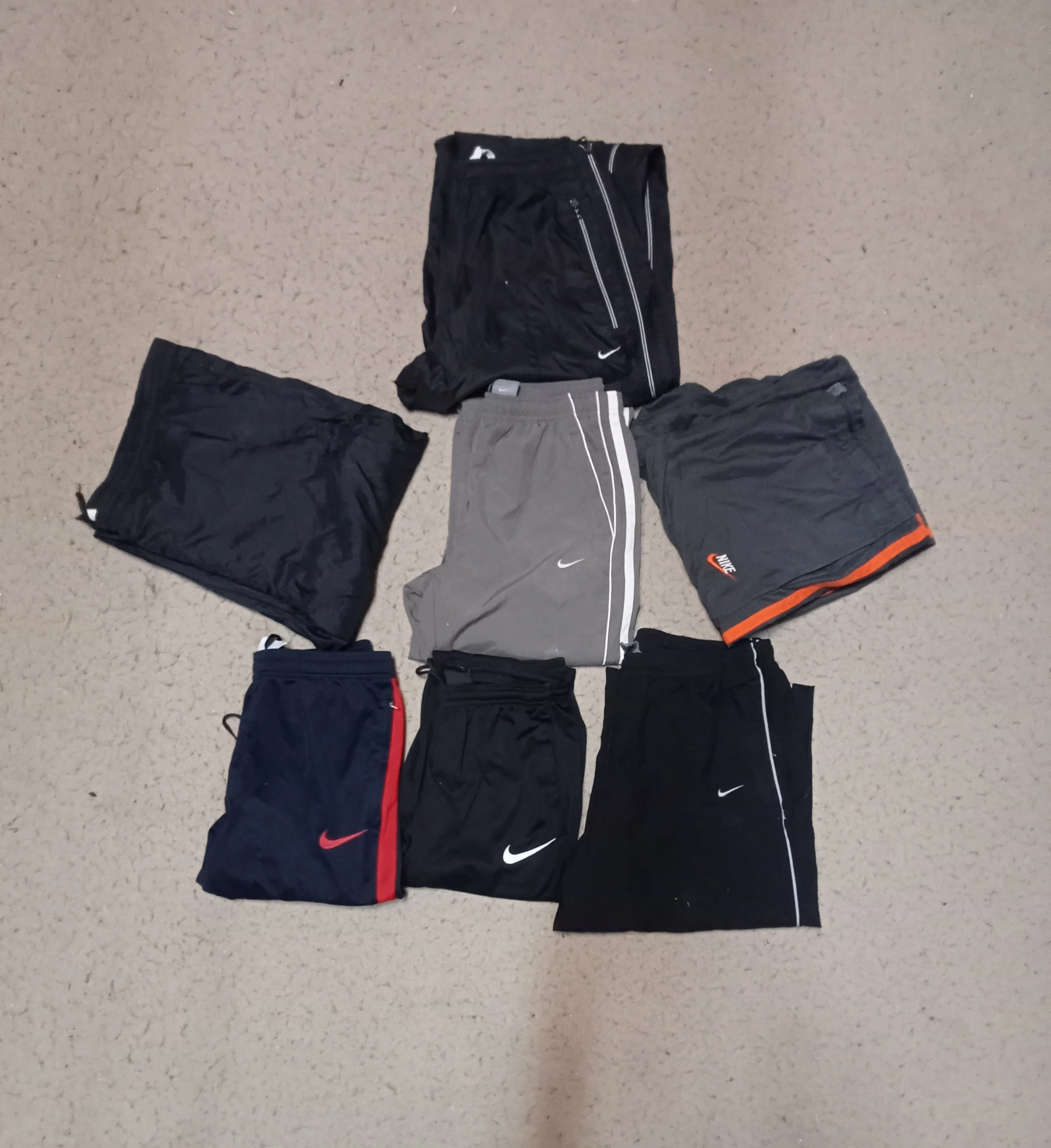 Branded Nike Trousers 20 Pieces