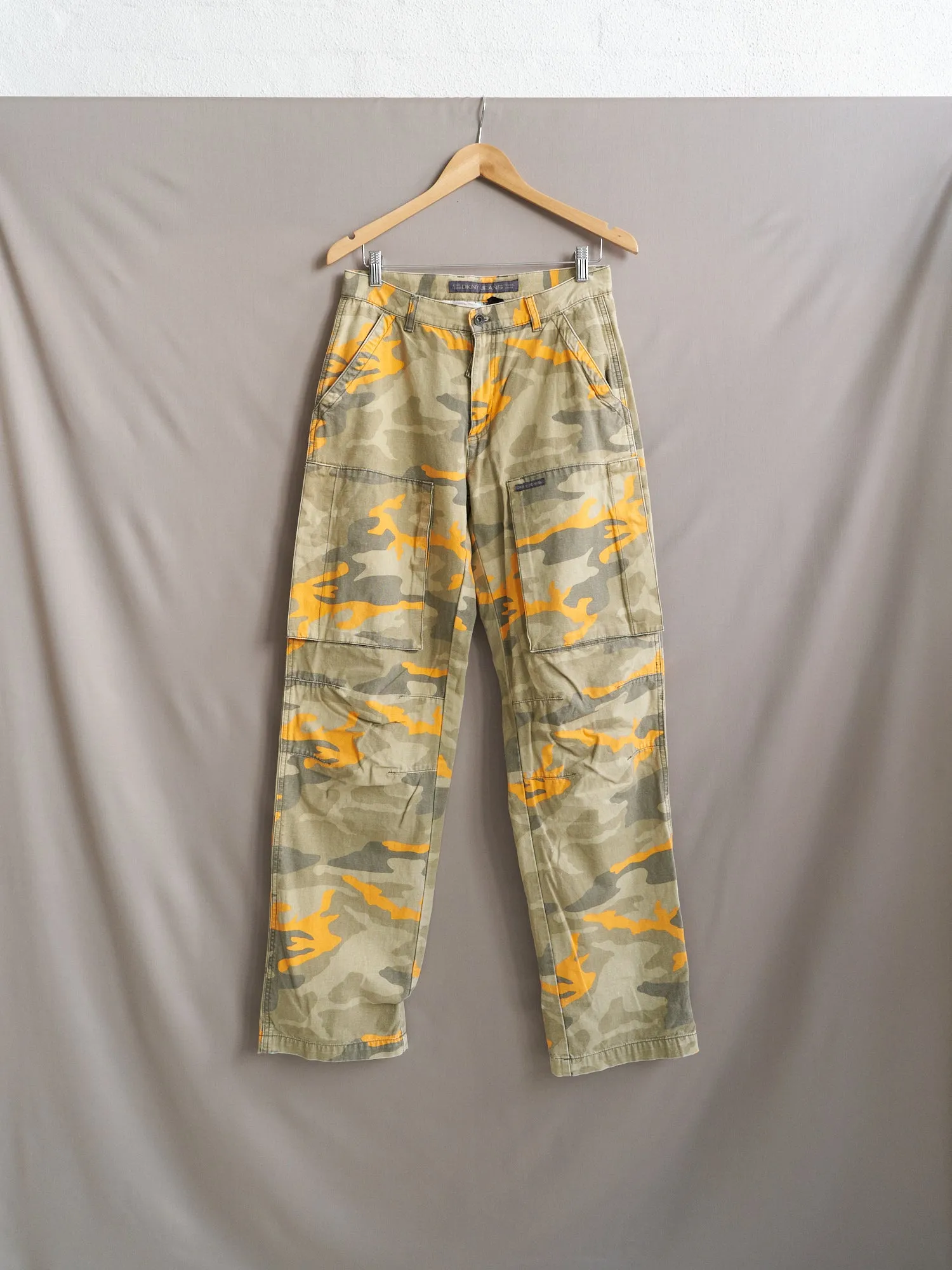 DKNY 1990s beige khaki orange camo multi pocket cargo trousers - womens M