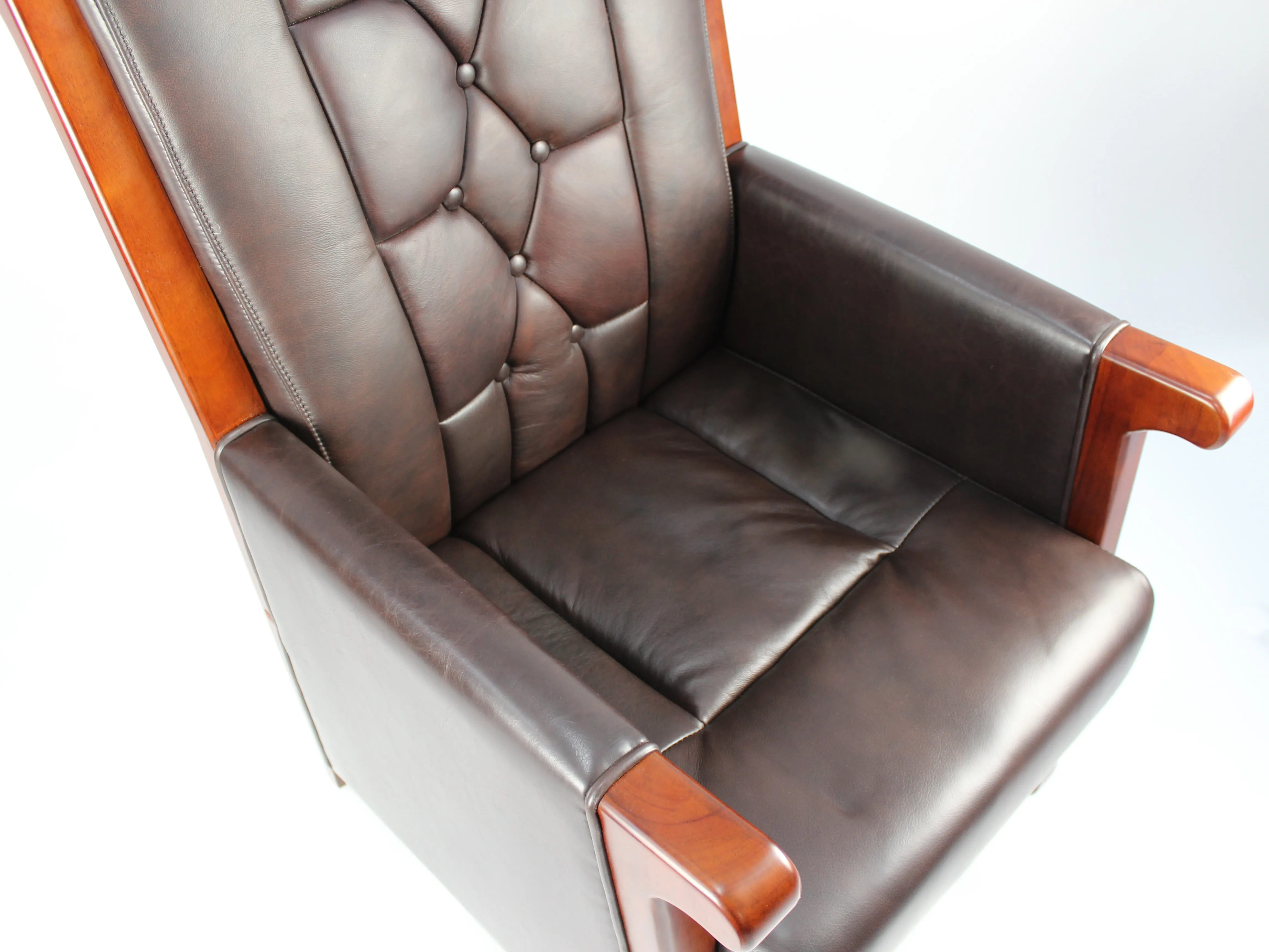 Executive Brown Leather Meeting Chair with Wooden Frame - M004