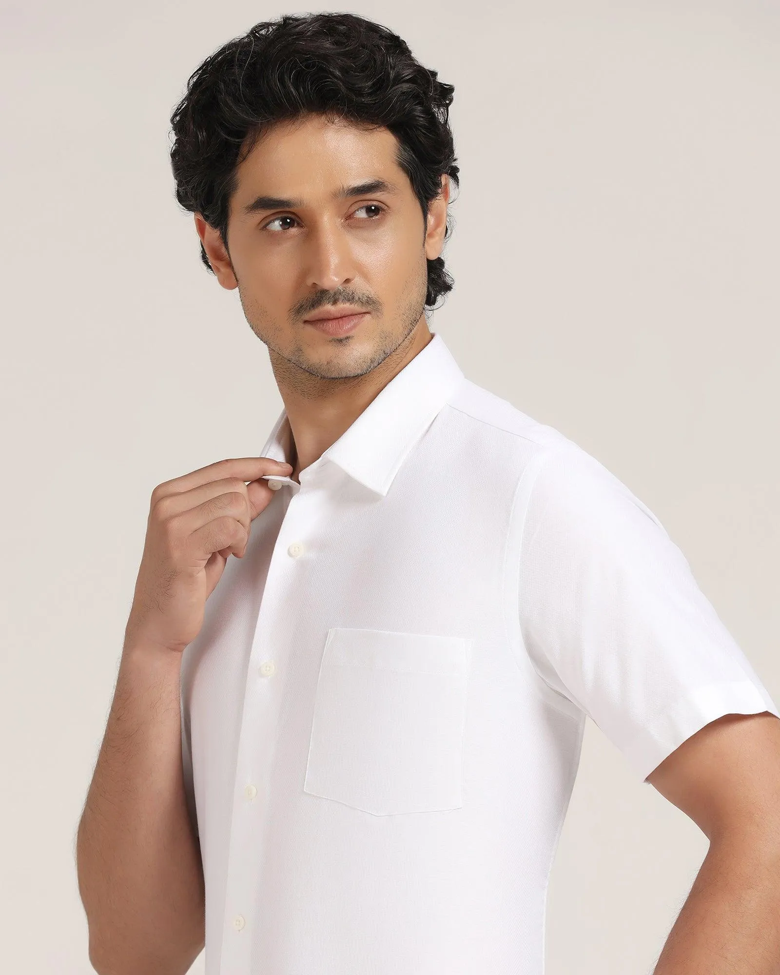 Formal Half Sleeve White Solid Shirt - Beetle