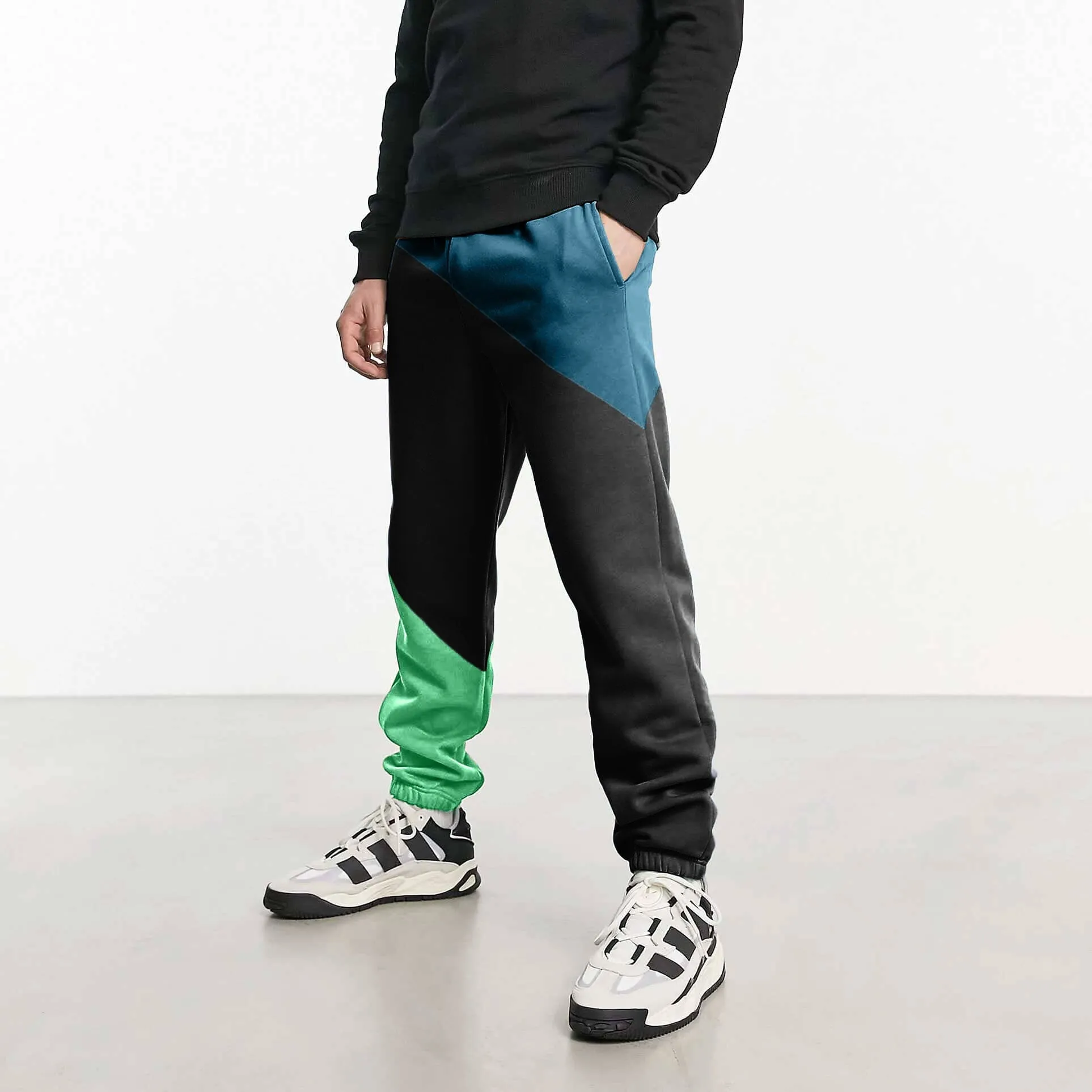 MAX 21 Men's Contrast Design Betim Sweat Pants