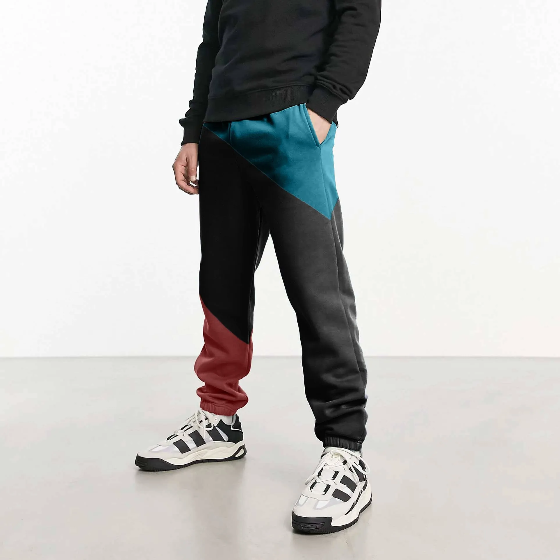 MAX 21 Men's Contrast Design Betim Sweat Pants