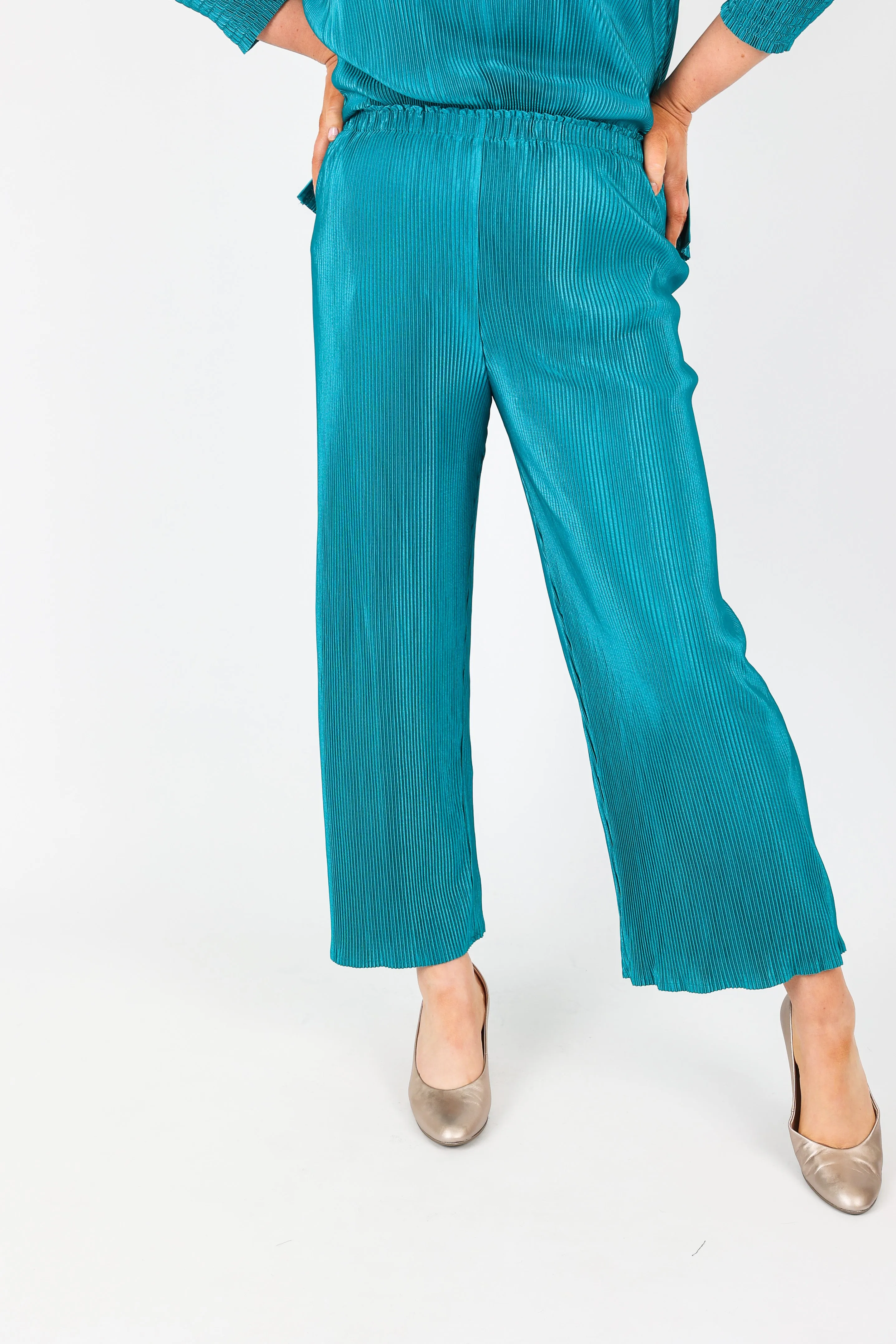 Mellomi Tina Plisse Trousers in Teal