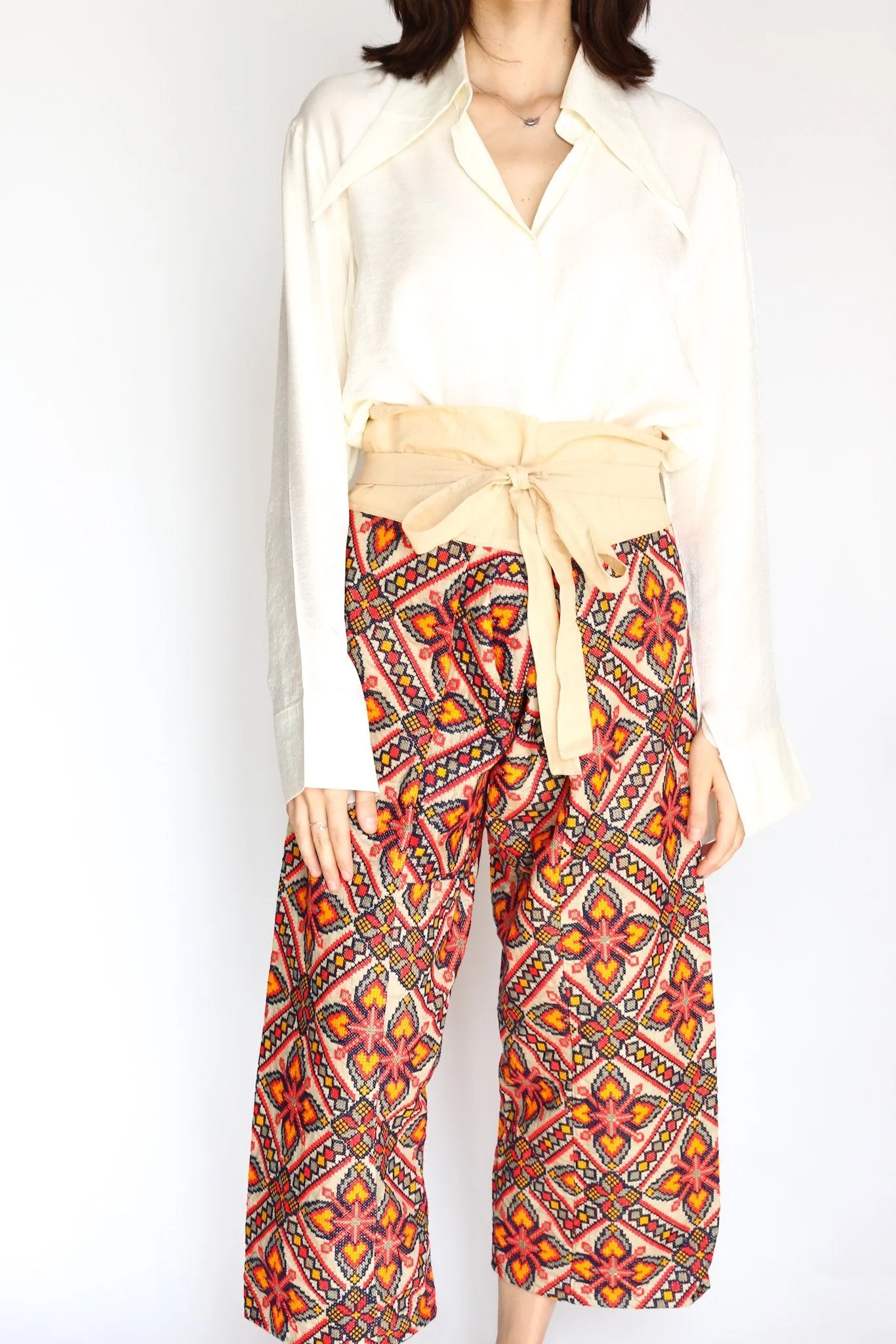 NEEDLEWORK FISHERMAN CROP WRAP PANTS