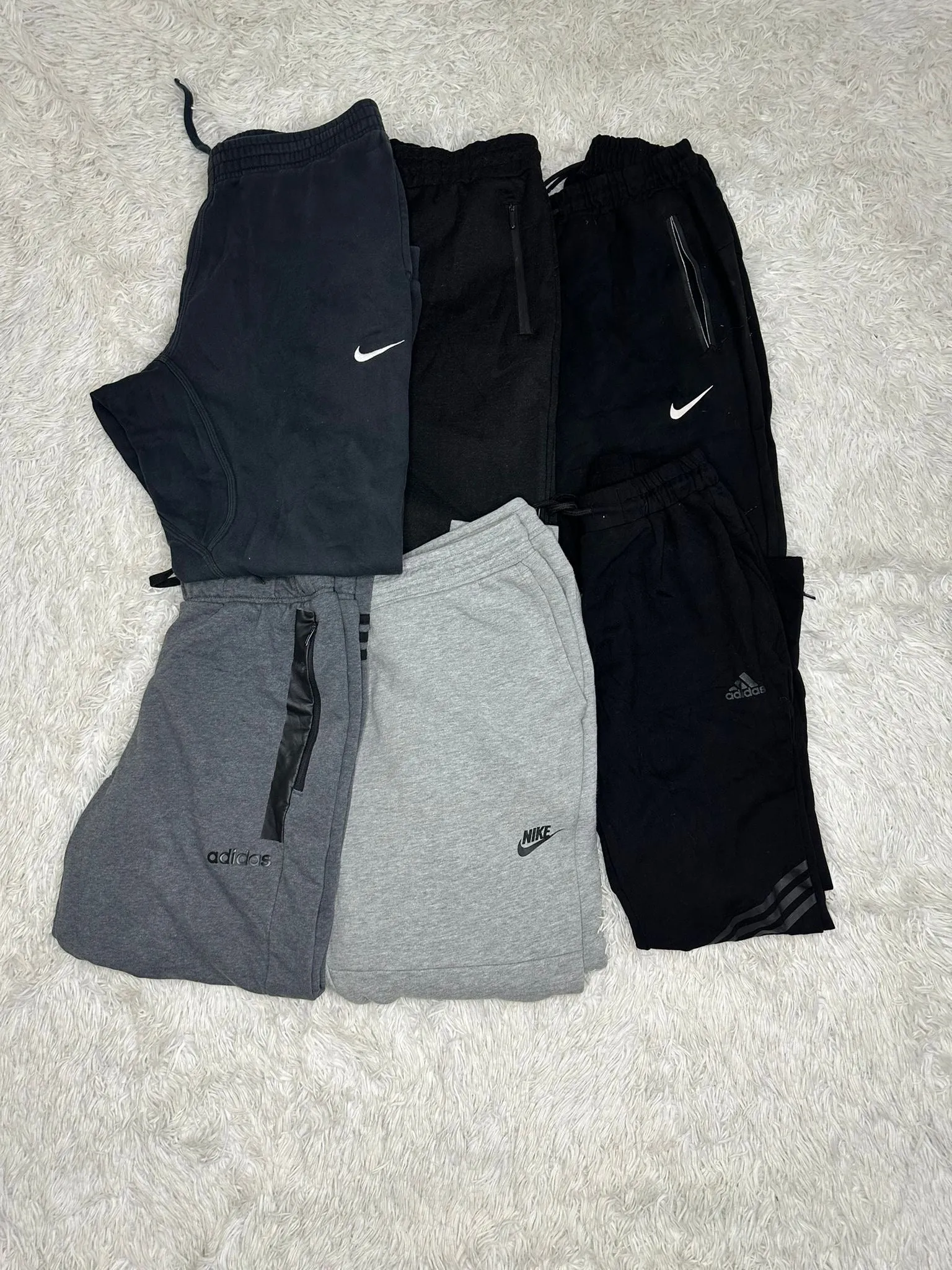 Nike & Adidas Trousers - Small to XL (21 PCS)