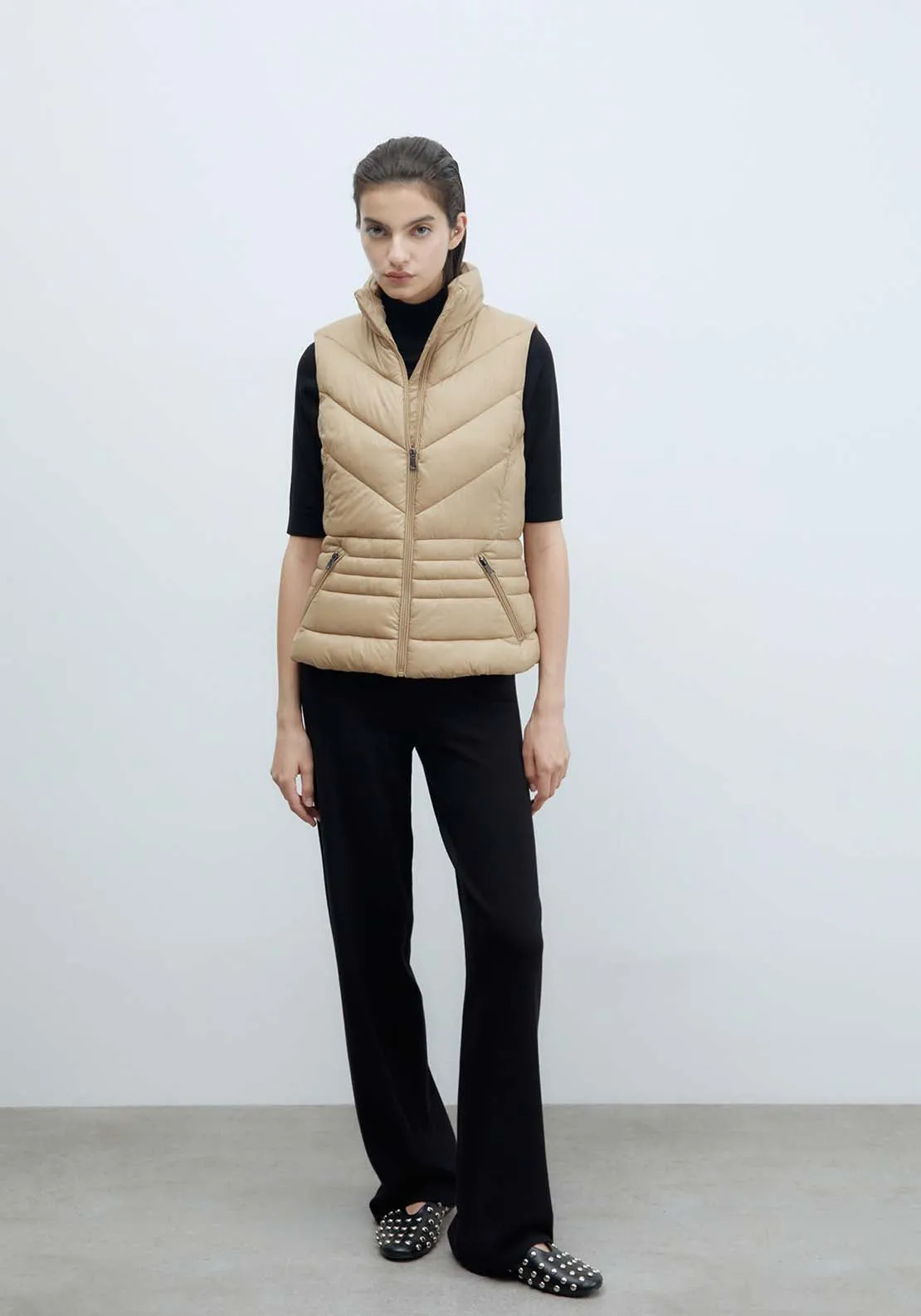 Plain Short Gilet - Camel