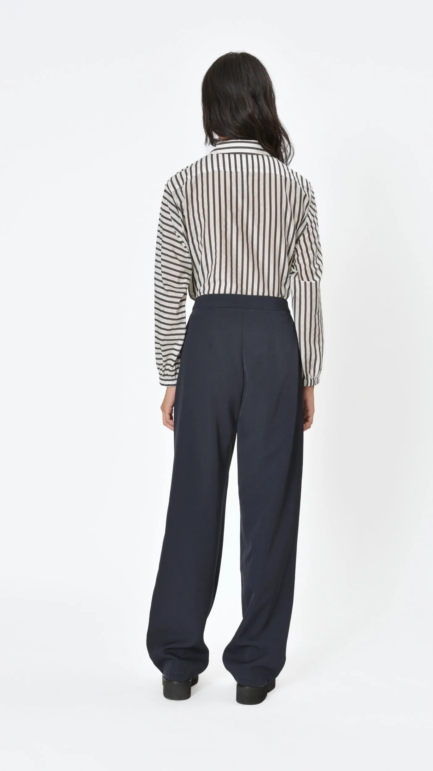 Pleated Pant in Navy