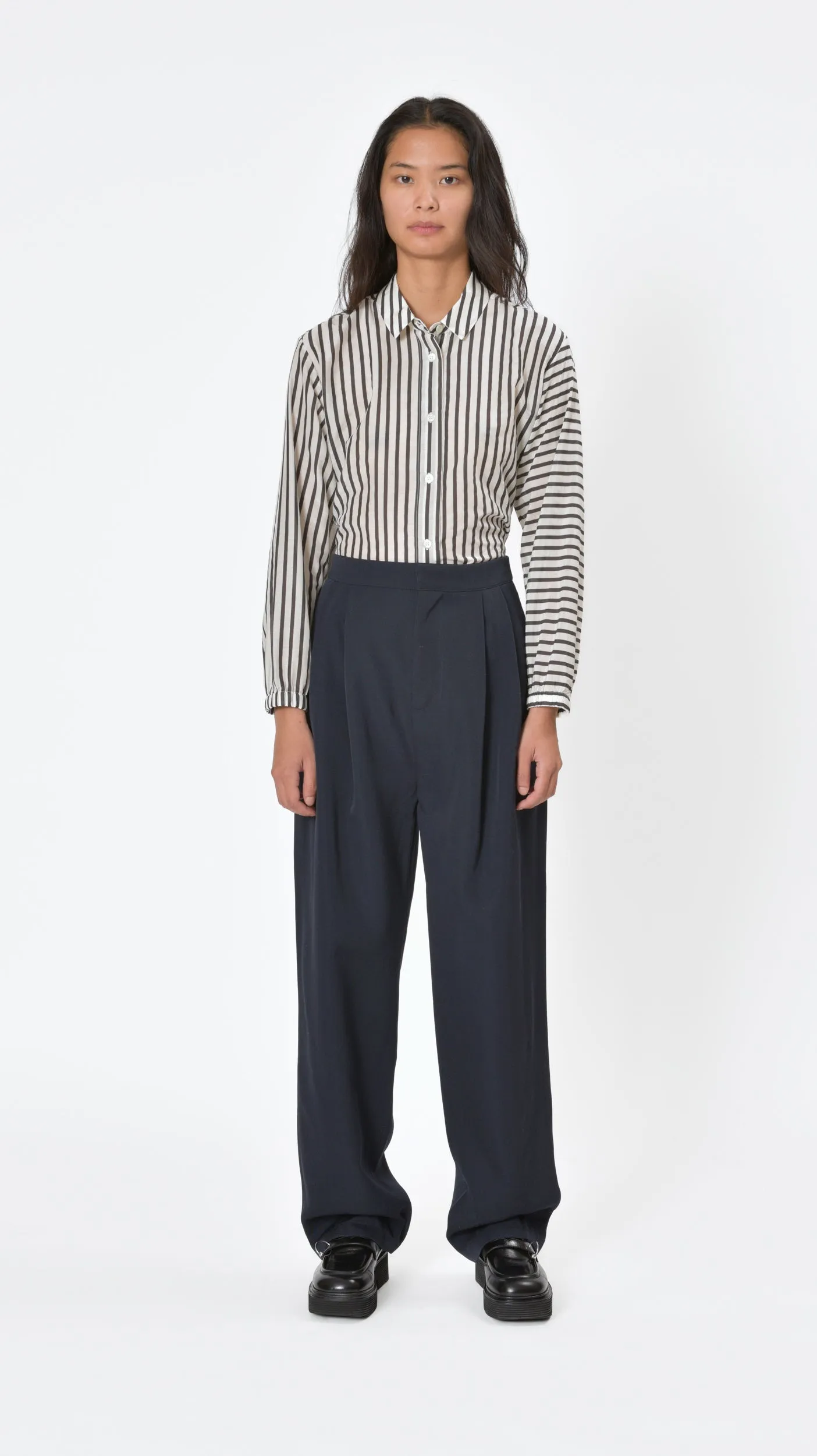 Pleated Pant in Navy