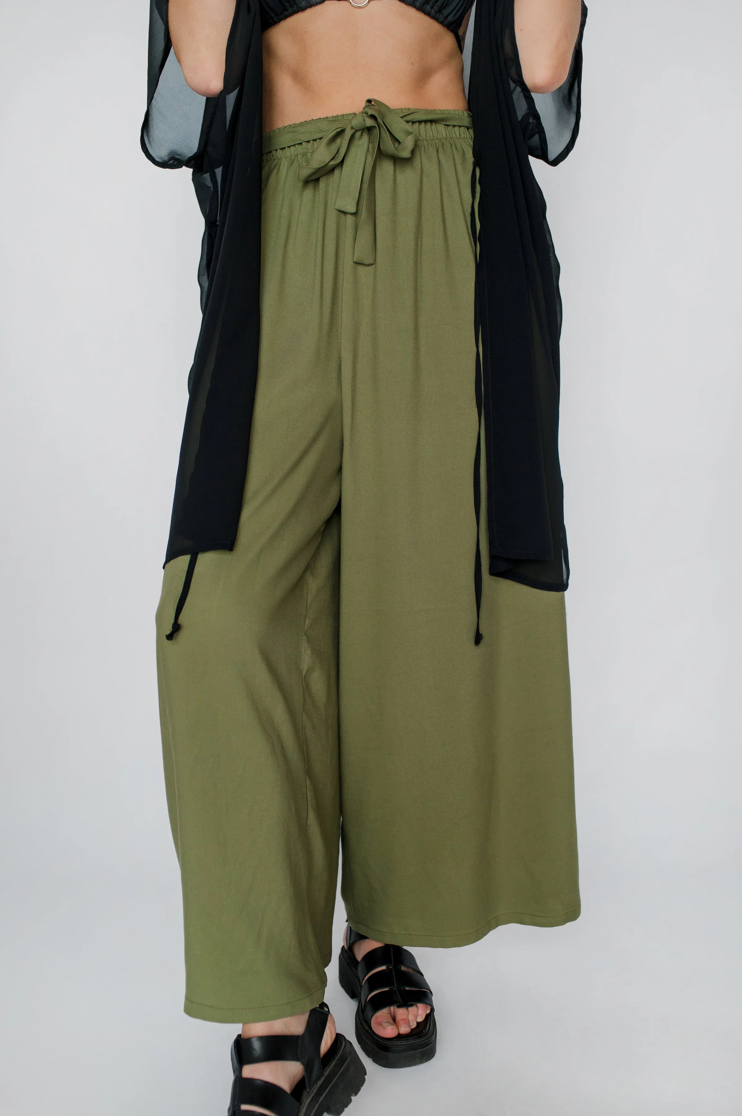 Wide leg trousers