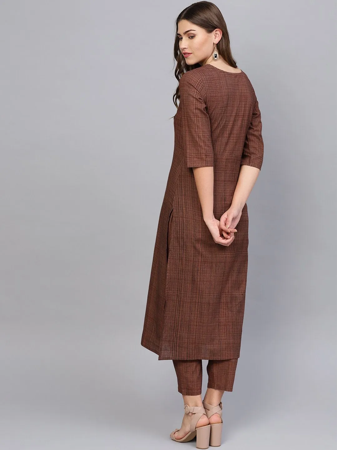 Women Brown Printed Kurta With Trousers