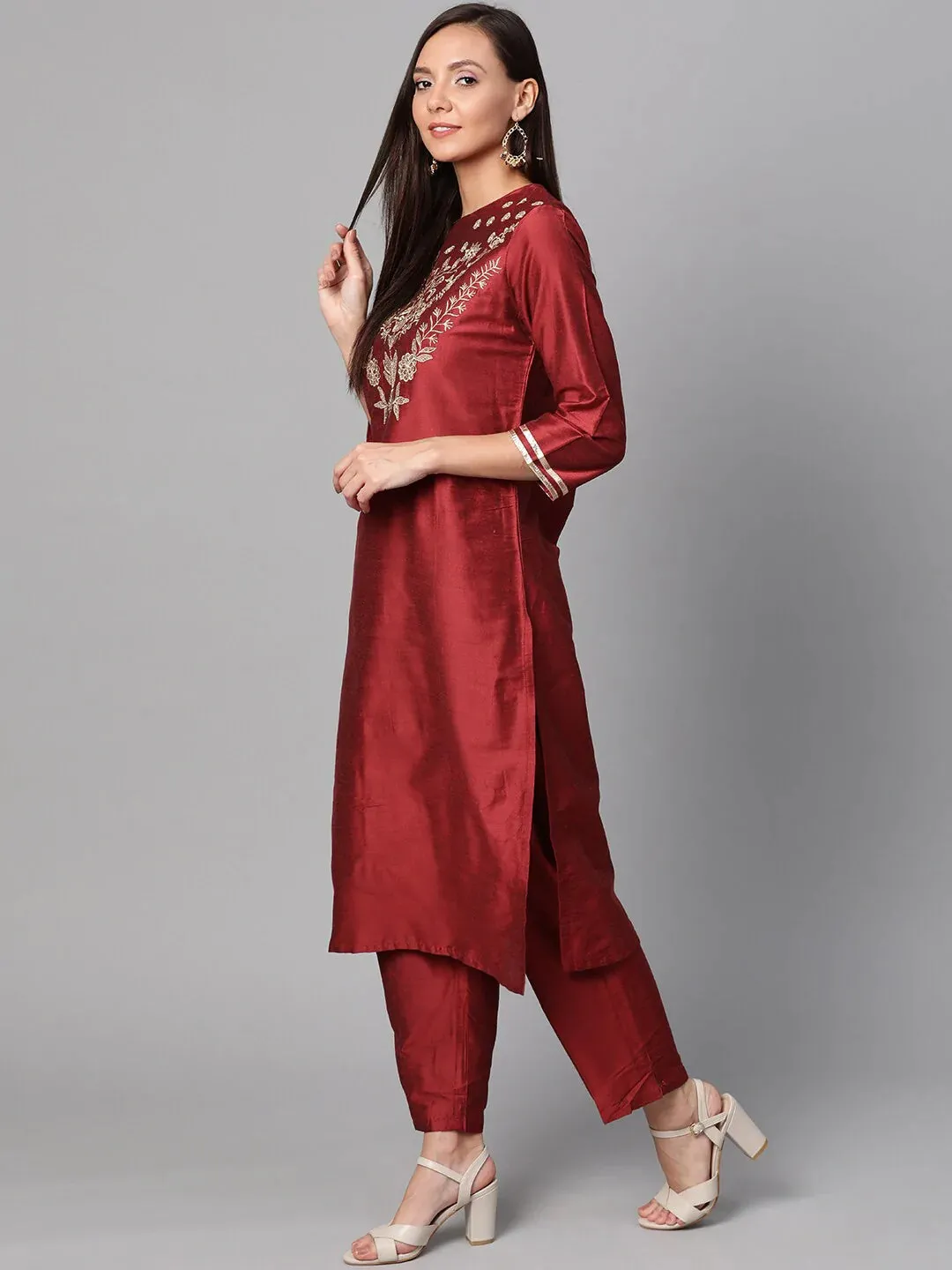 Women'S Maroon & Golden Yoke Design Kurta With Trousers