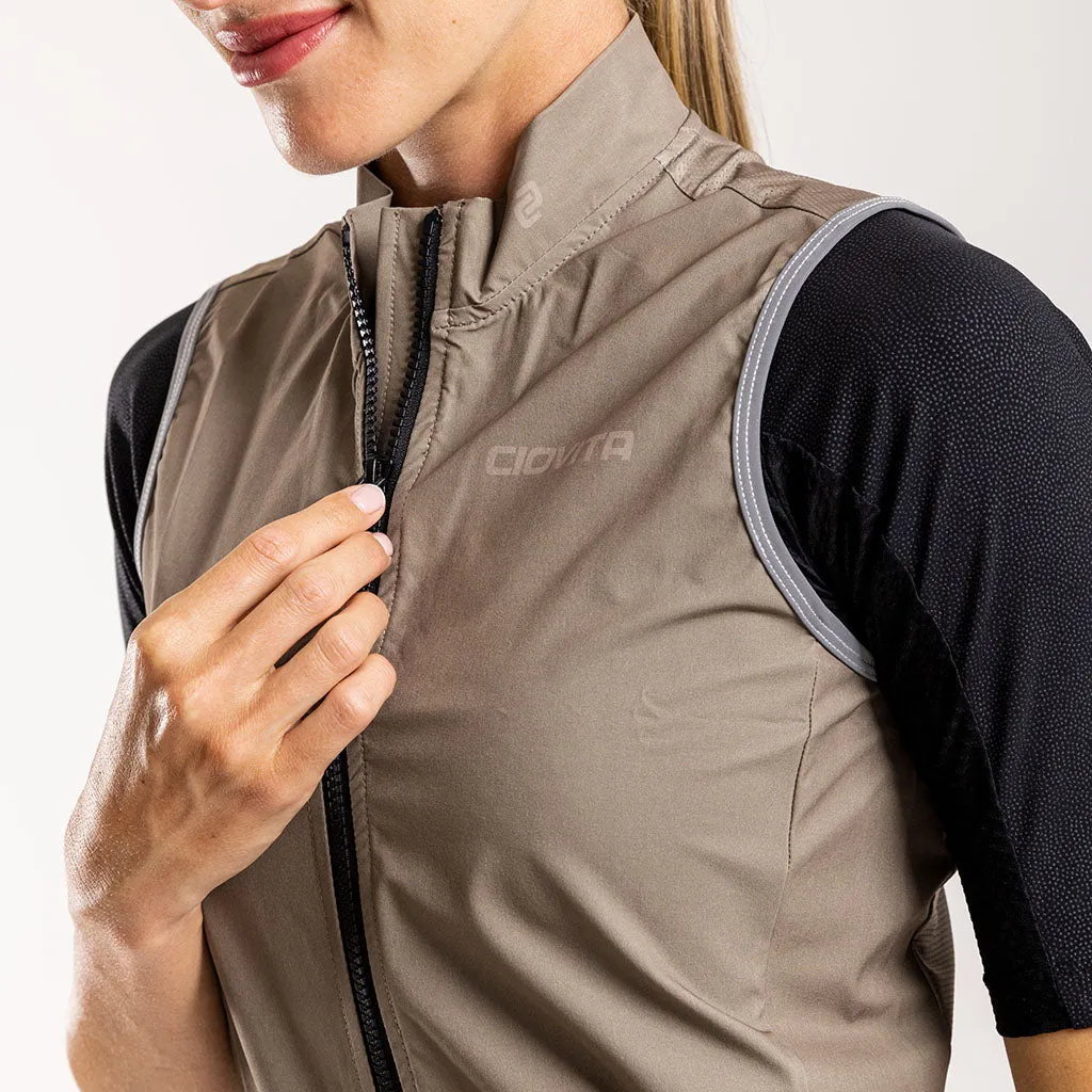 Women's Tinta Gilet (Sand)